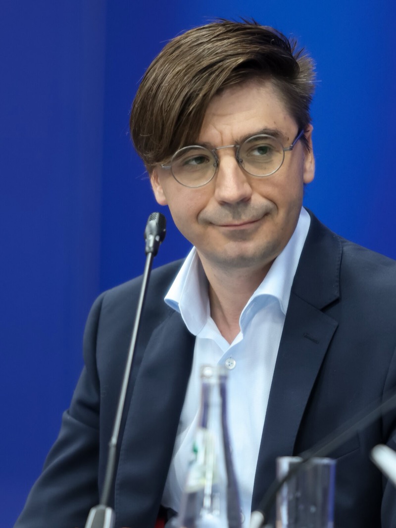 Алексей Жарков